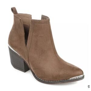 Journey Collection Women's Issla Block Heel Bootie Boots 8.5